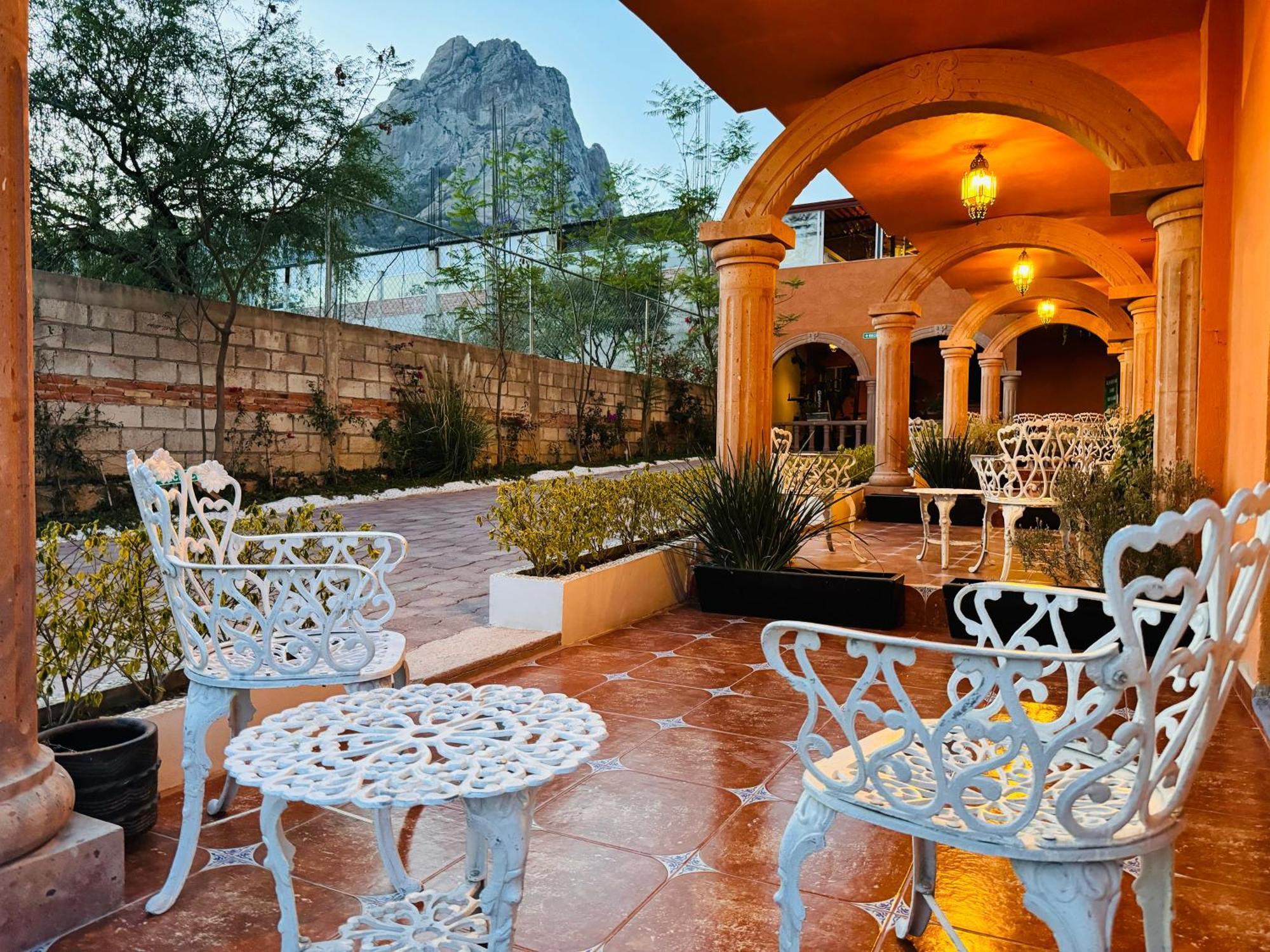 Hotel Hacienda Real ベルナル エクステリア 写真